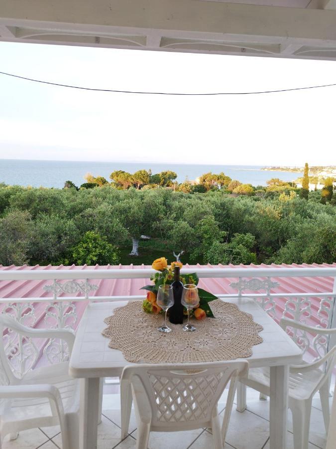 Villa Agia Aikaterini Amoudi Exterior photo