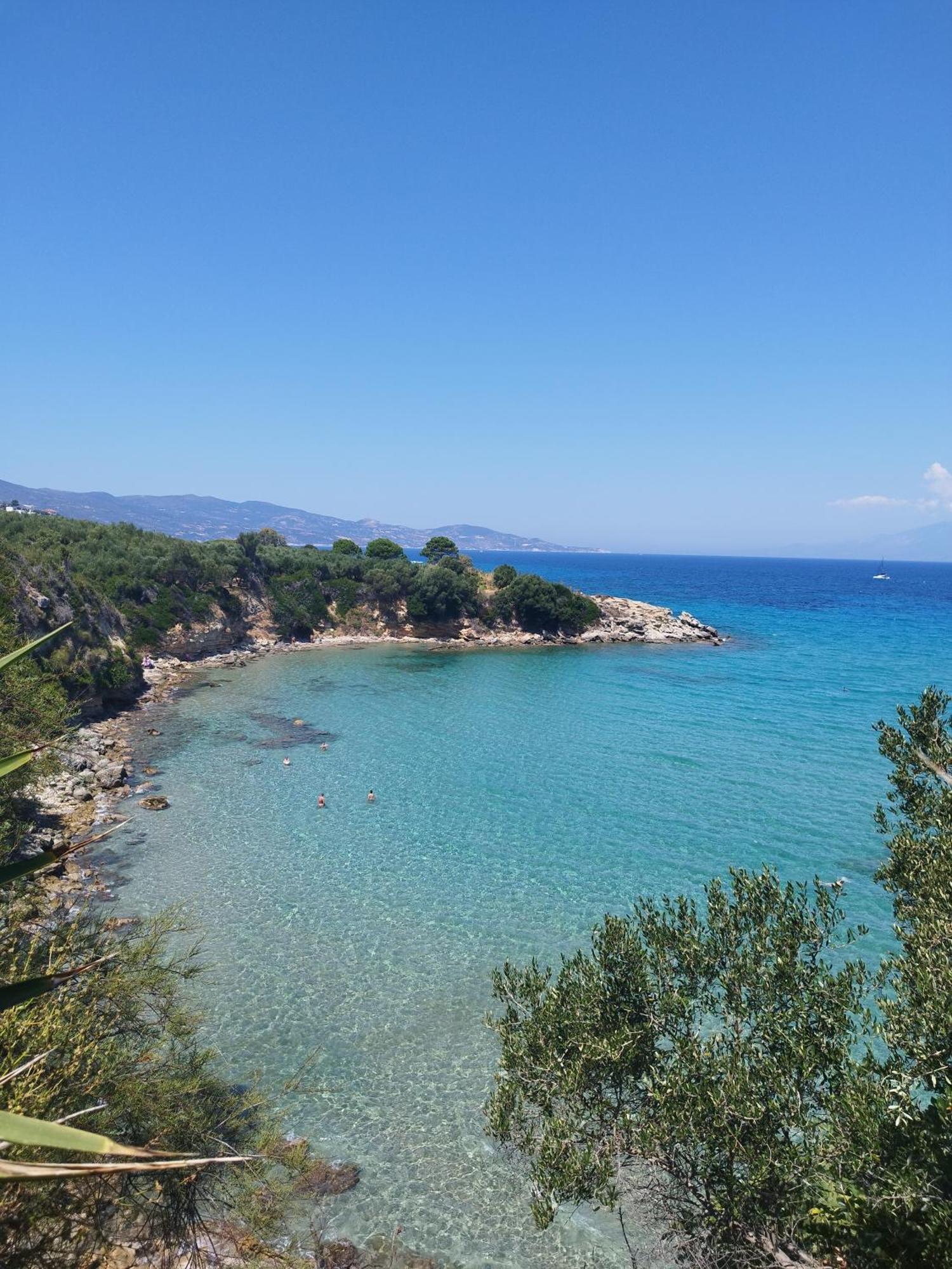 Villa Agia Aikaterini Amoudi Exterior photo
